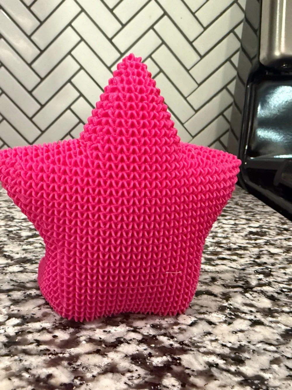🌟 3D Printed Knitted Super Mario Super Star 5” - Magenta NEW